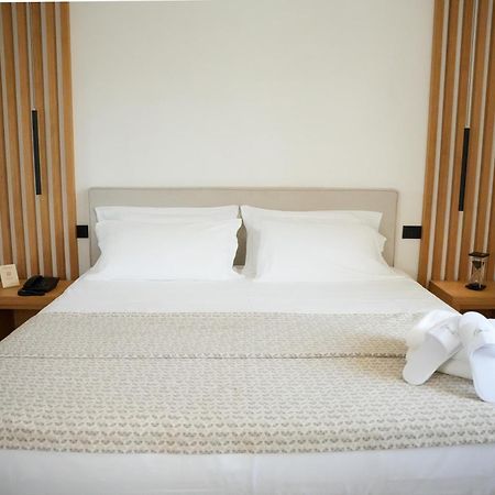 Plana Hotel Caserta Esterno foto