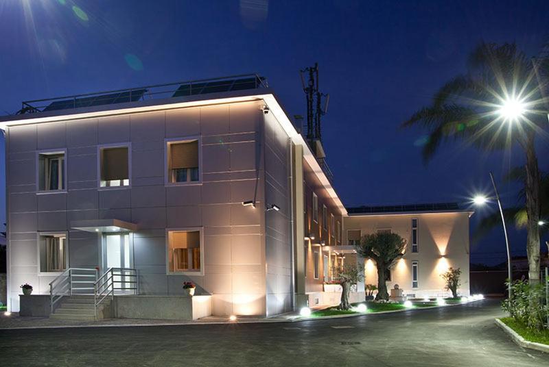 Plana Hotel Caserta Esterno foto
